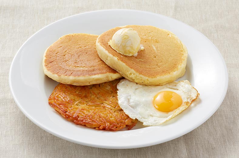 Pancakes, egg and hashbrown