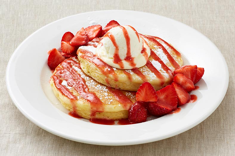 Pancakes with strawberries